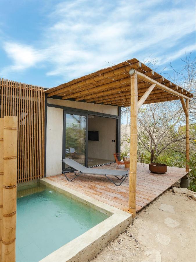 Eolia Sustainable Design Hotel Манта Екстериор снимка