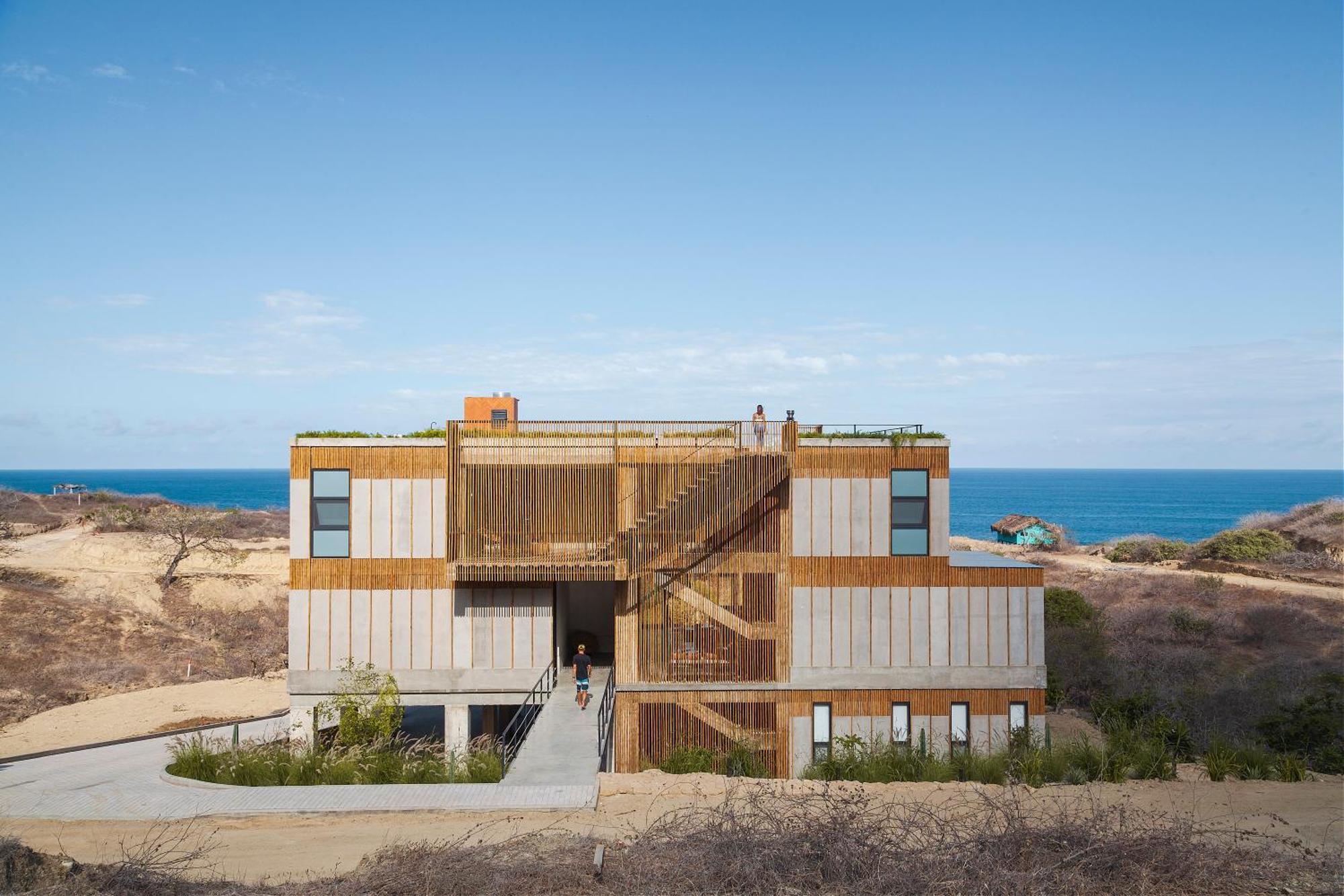 Eolia Sustainable Design Hotel Манта Екстериор снимка