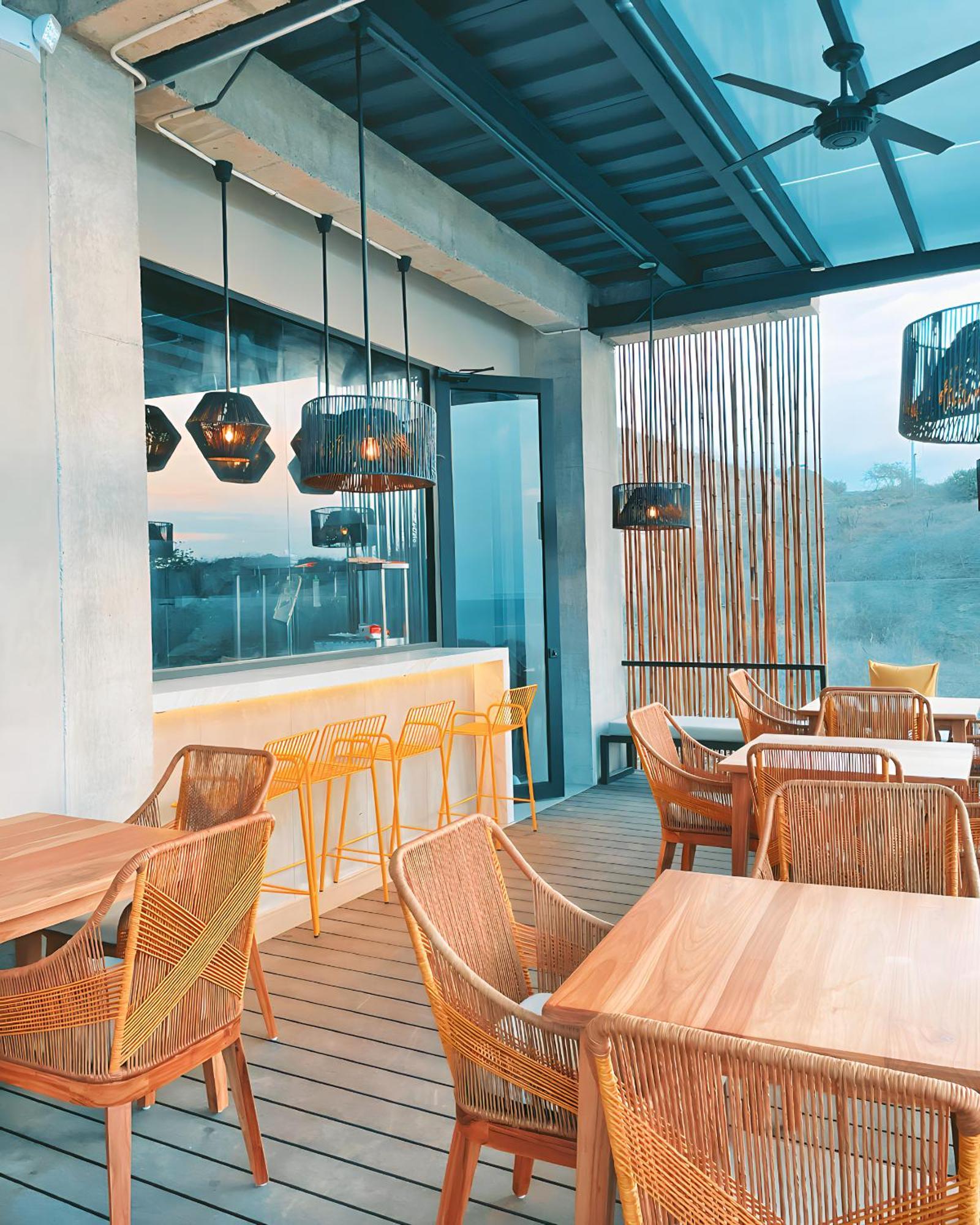 Eolia Sustainable Design Hotel Манта Екстериор снимка